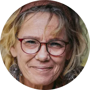 Olivia, 49 – London